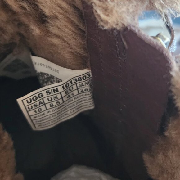UGG Australia  "Jayne" Brown Cuffed Shearling Heeled Ankle Boot. Size 10. - Picture 6 of 8